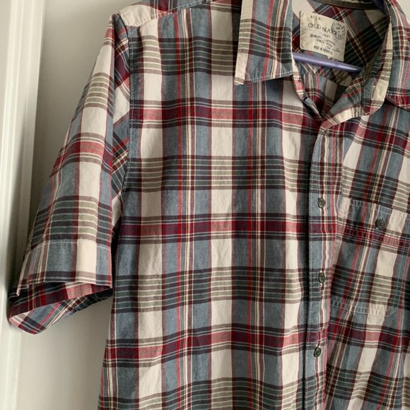 Old Navy Fitted Men's Button Shirt - Picture 3 of 6
